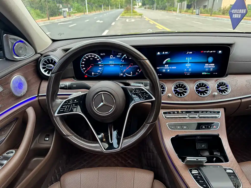 MERCEDES-BENZ E CLASS