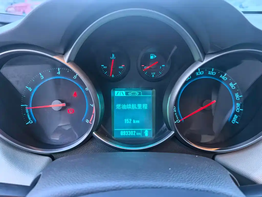 Chevrolet Cruze — миниатюра 16