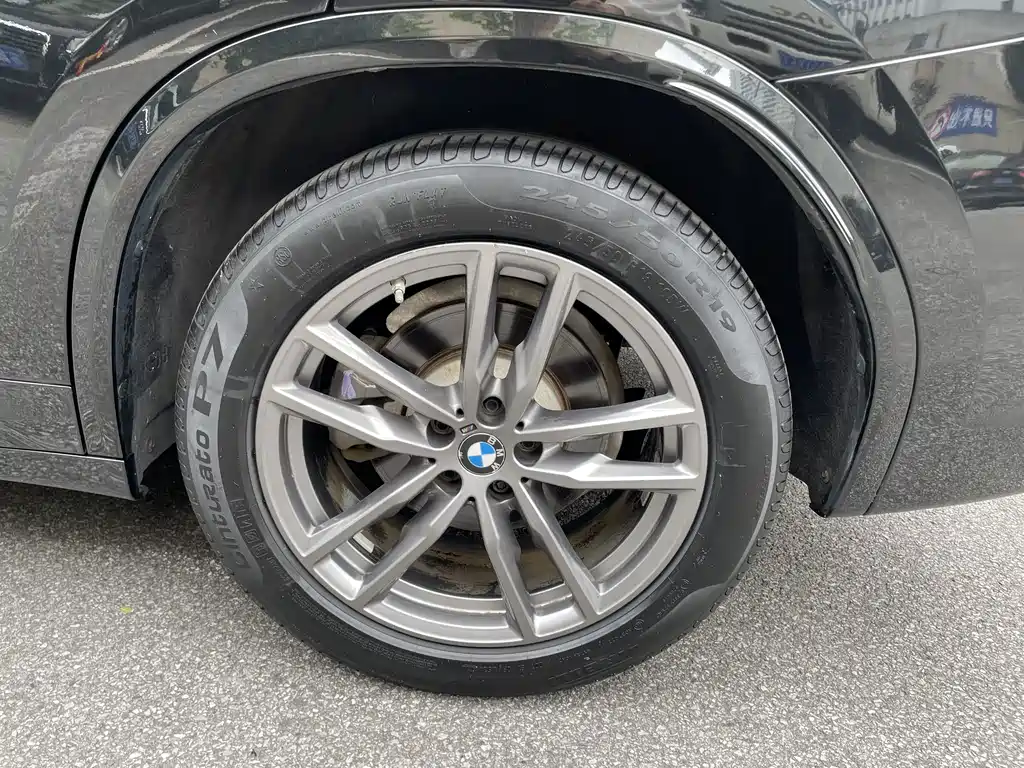 BMW X3 — миниатюра 12