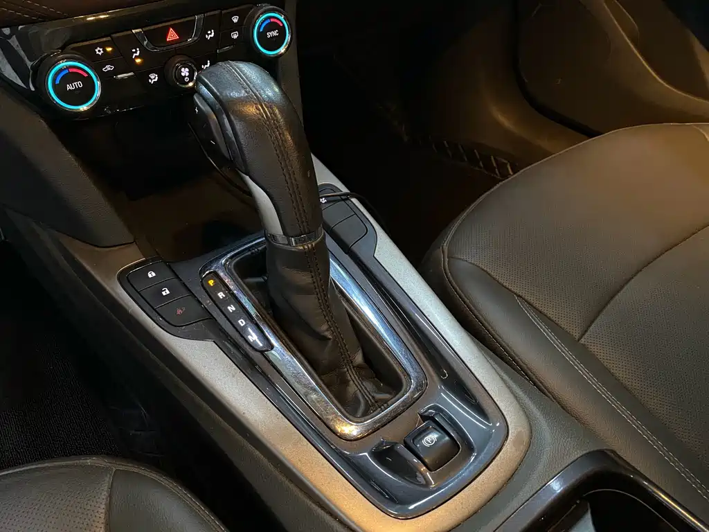 Chevrolet Malibu — миниатюра 15