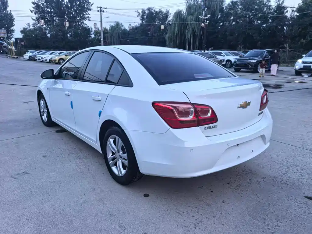 Chevrolet Cruze — миниатюра 5