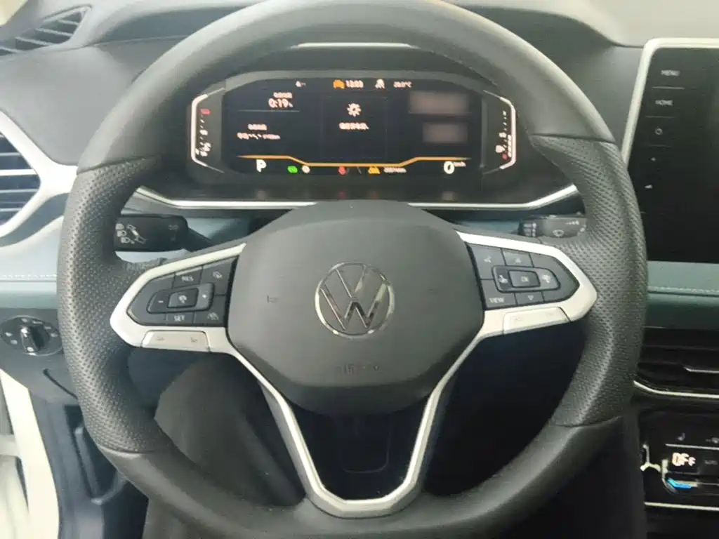 Volkswagen Tharu — миниатюра 11