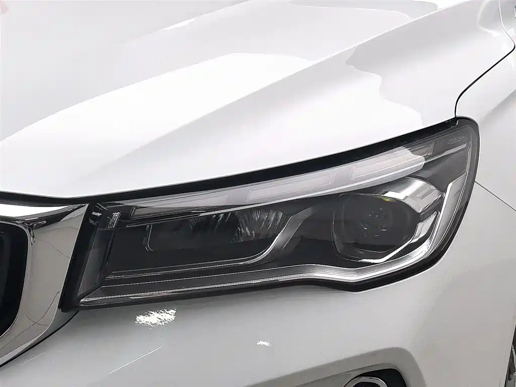 Geely Emgrand 2023 4 Champion 1.5L CVT Luxury