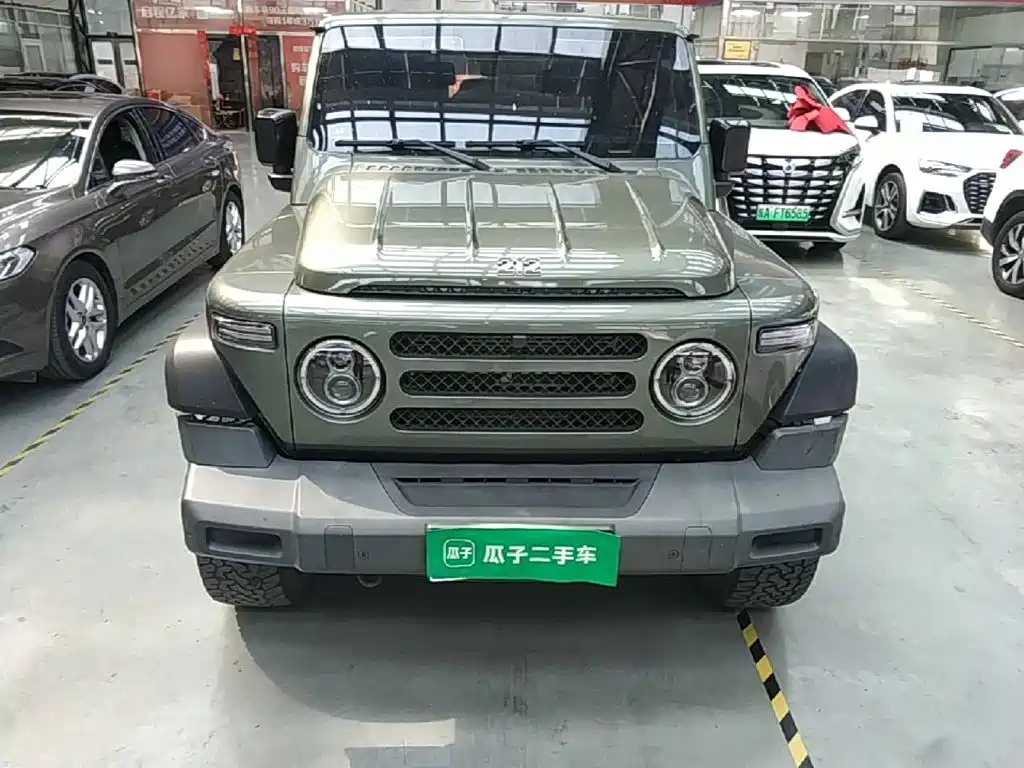212 212 T01 — миниатюра 3