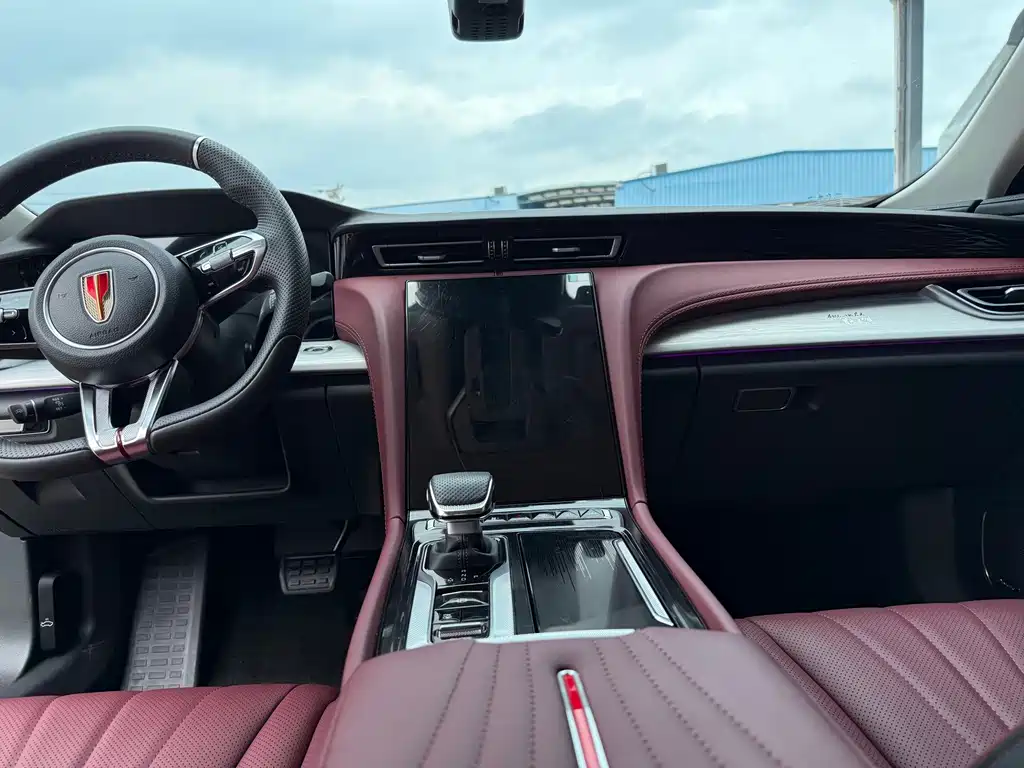Hongqi Hongqi H5 — миниатюра 14