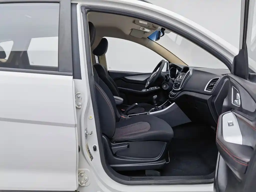 Baojun 560 — миниатюра 23