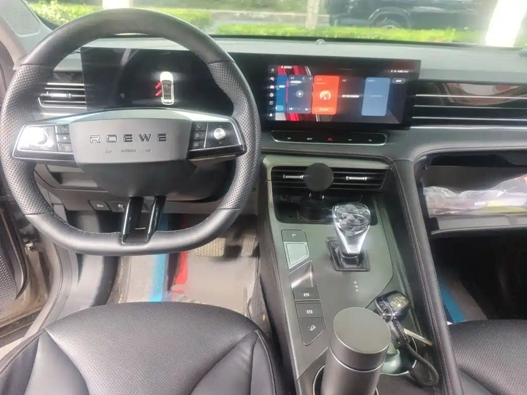Roewe RX5 New Energy — миниатюра 10
