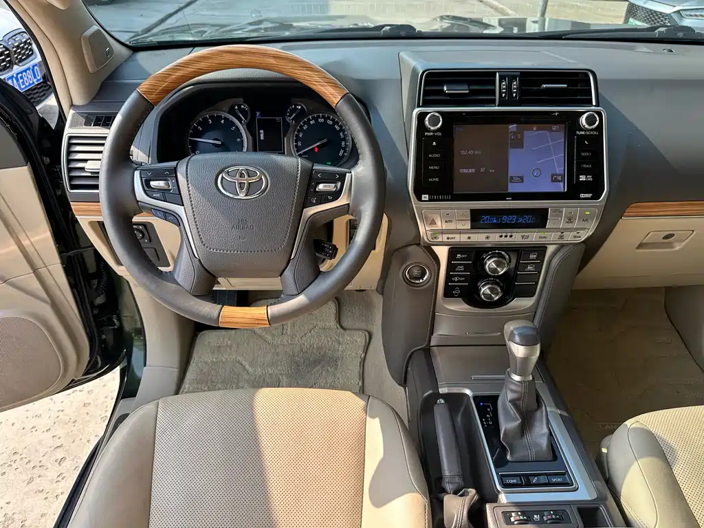 Toyota Prado — миниатюра 10