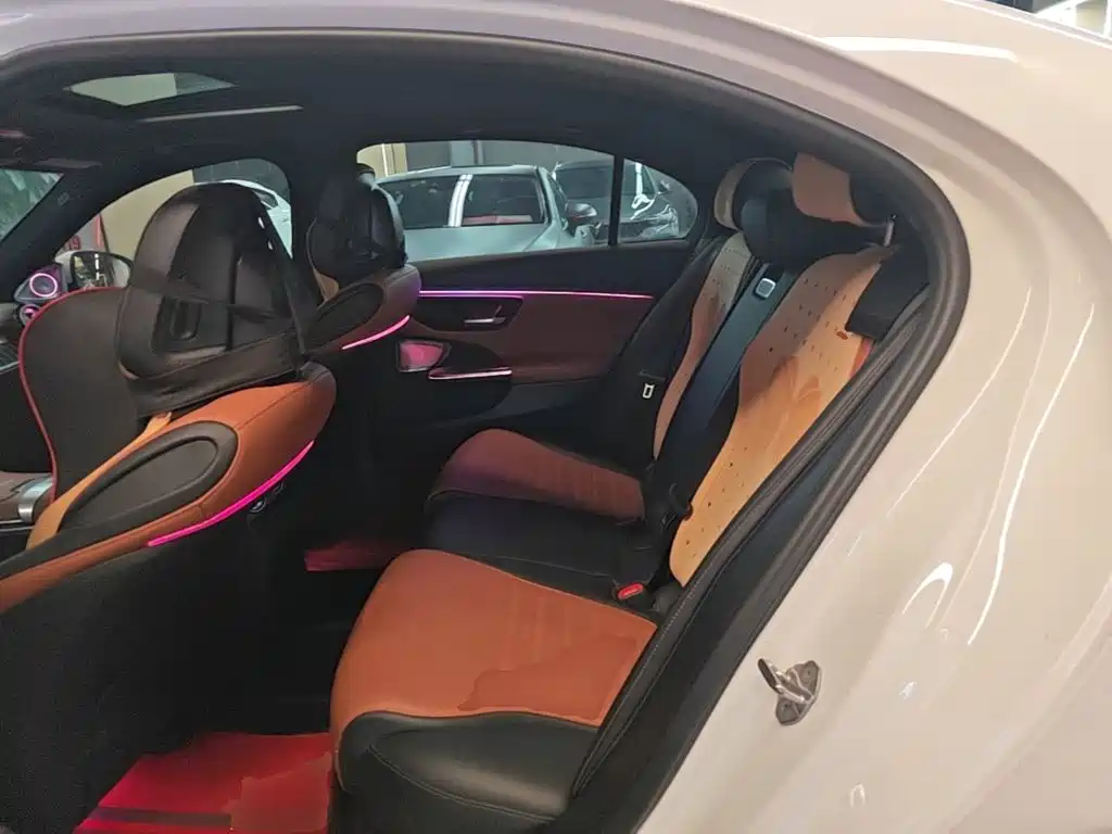 Mercedes-Benz C-Class — миниатюра 17