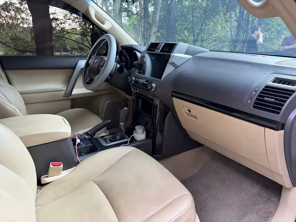 Toyota Prado (Import) — миниатюра 8