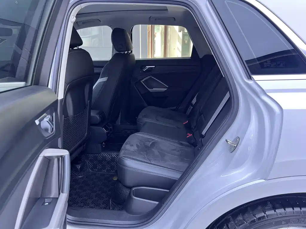 Audi Q3 — миниатюра 13