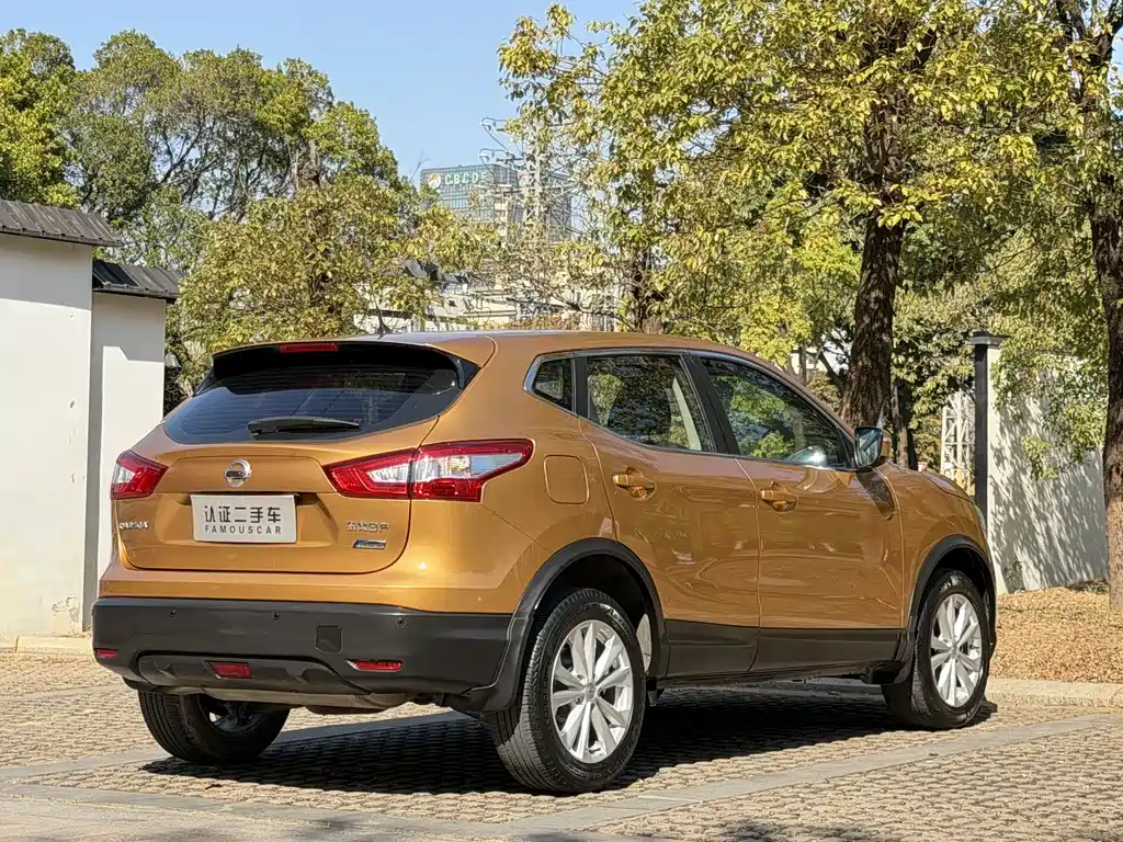 Nissan Qashqai — миниатюра 7