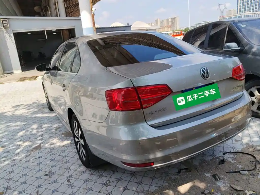 Volkswagen Sagitar — миниатюра 5