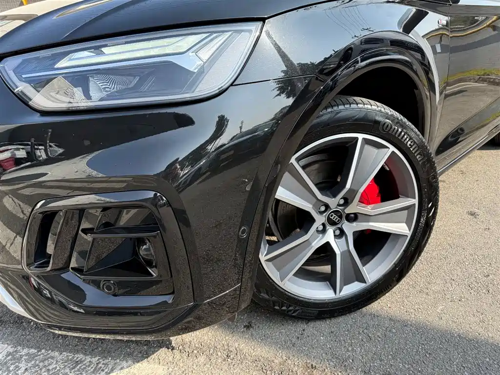 AUDI Q5L SPORTBACK