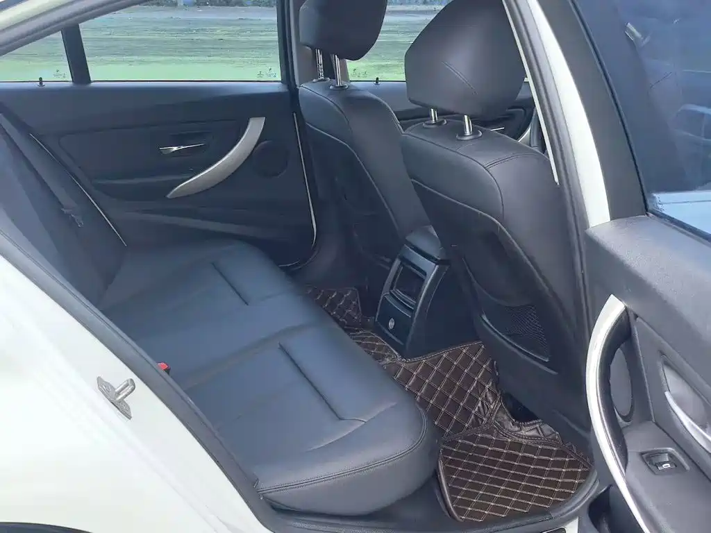 BMW 3 Series — миниатюра 9