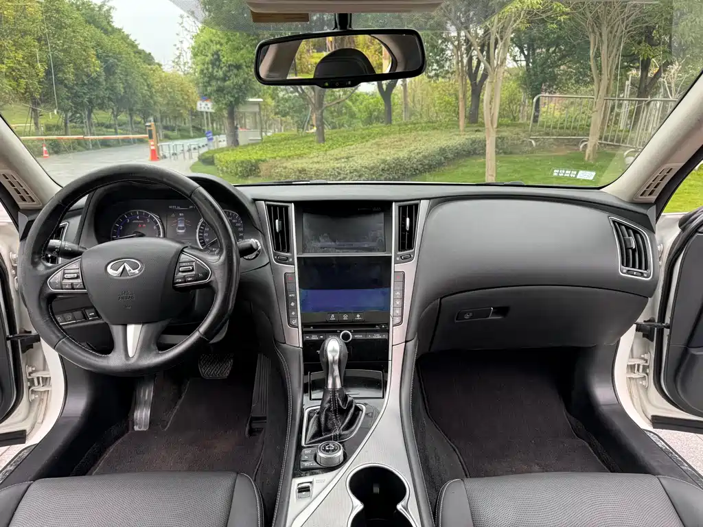 Infiniti Q50L — миниатюра 6