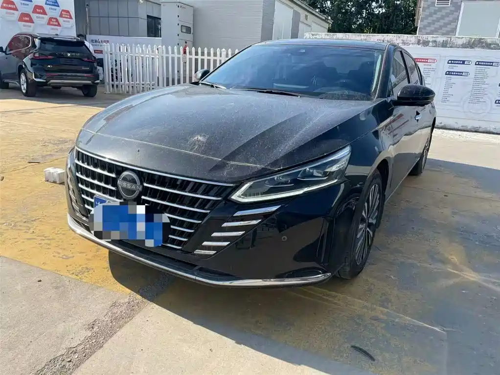 Nissan Teana 2023