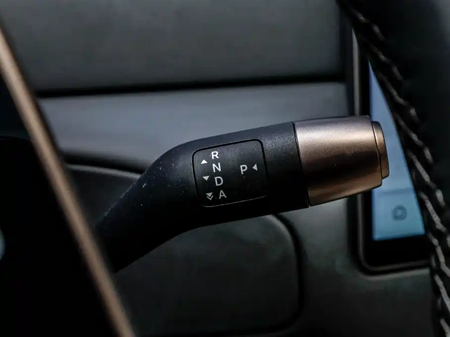 Li Auto Li MEGA — миниатюра 20