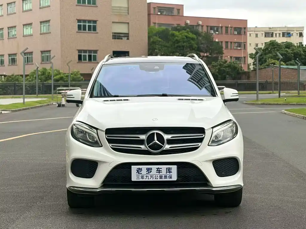 Mercedes-Benz GLE (Import) — миниатюра 2