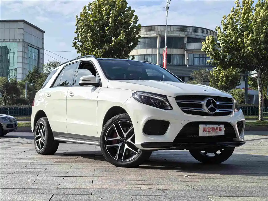 Mercedes-Benz GLE (Import) — миниатюра 3