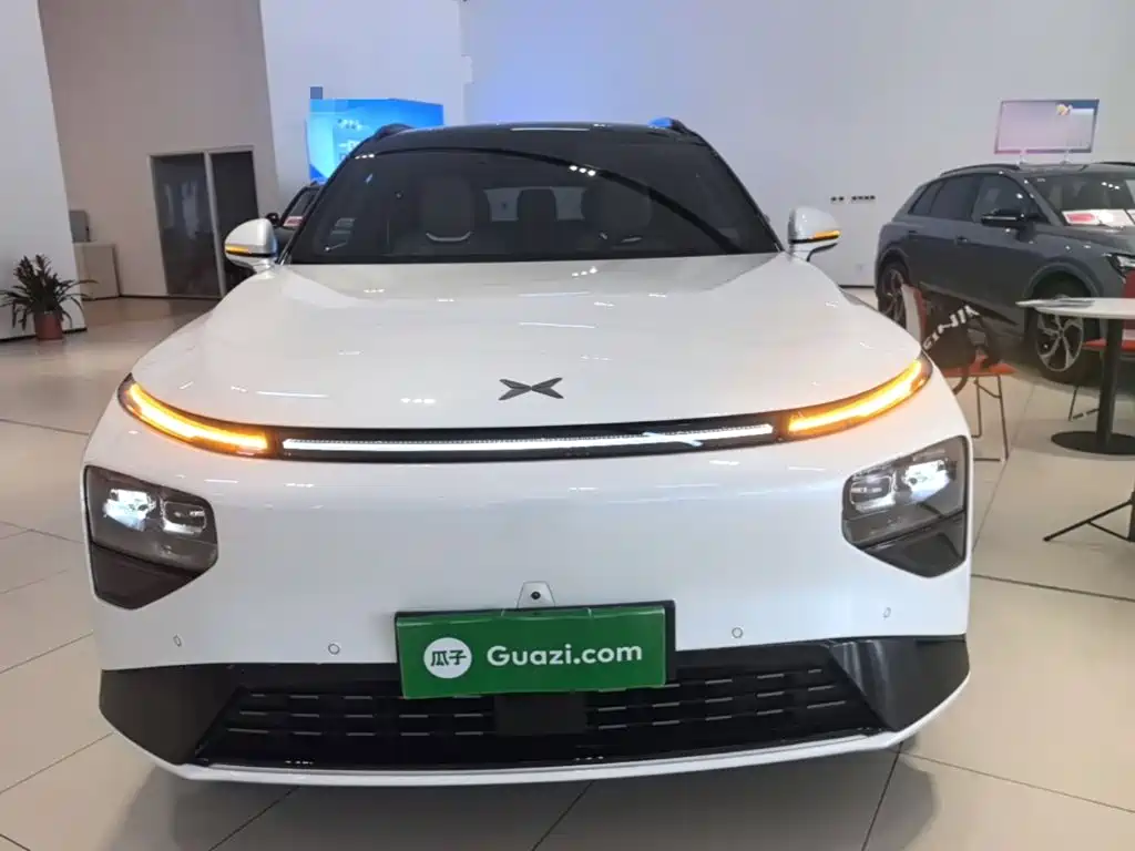 XPeng G9 — миниатюра 3