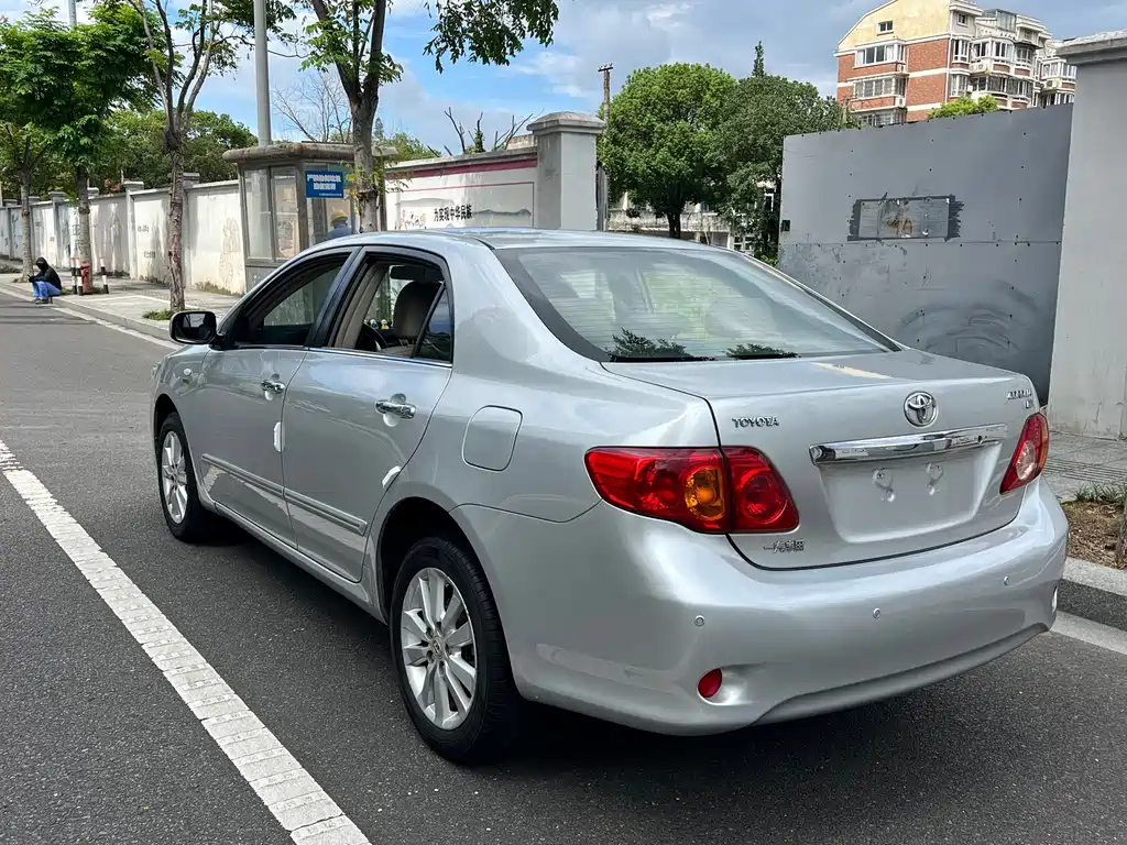 Toyota Corolla — миниатюра 11