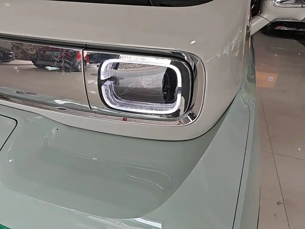 Baojun KiWi EV — миниатюра 24