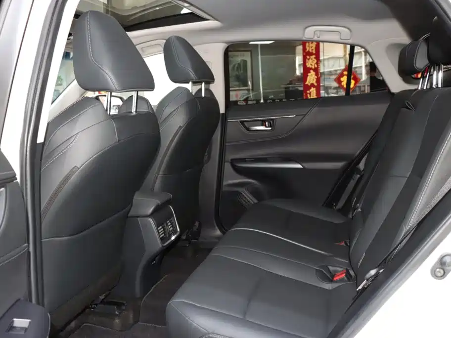 Toyota Venza — миниатюра 11