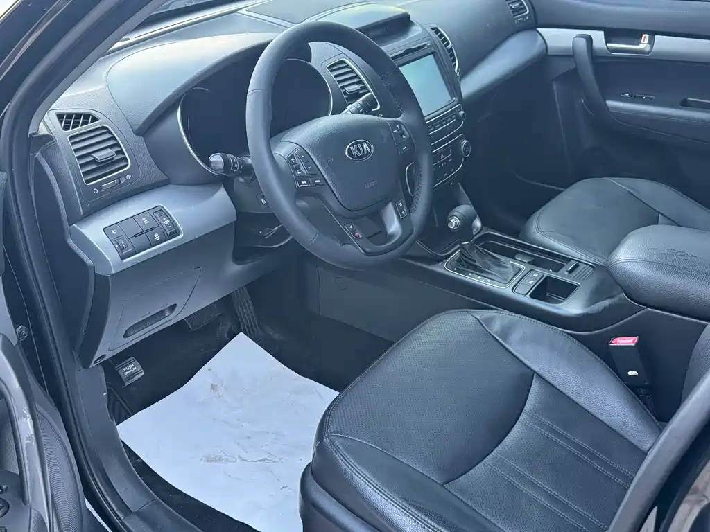 Kia Sorento — миниатюра 8