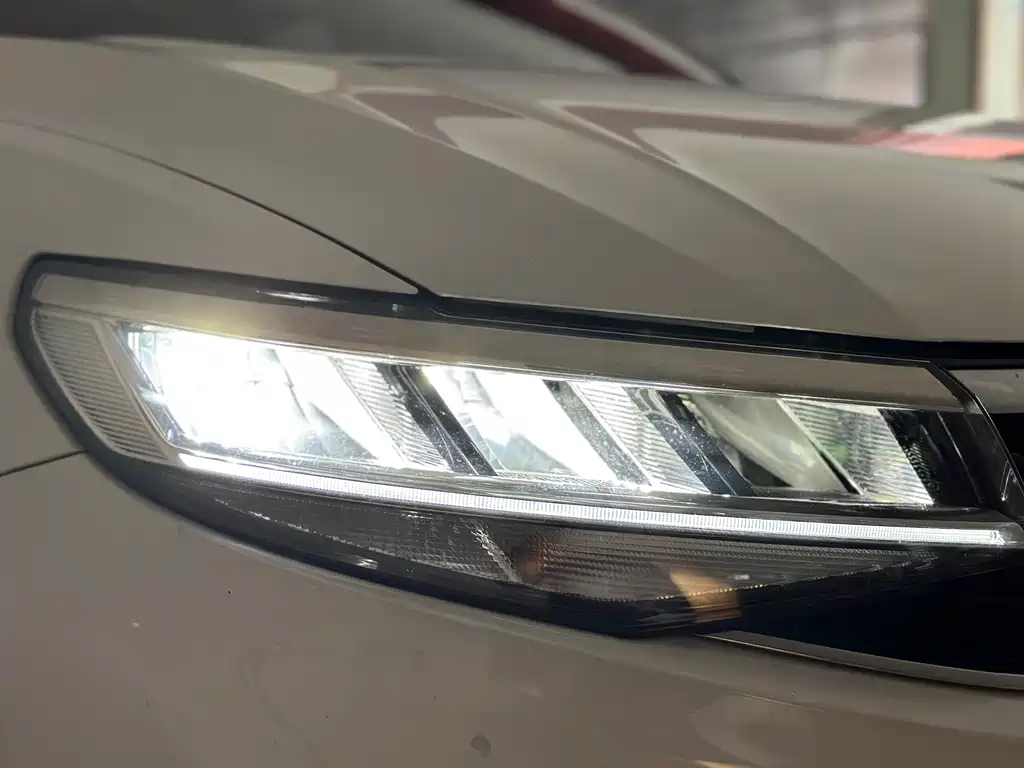 Volkswagen Bora — миниатюра 4