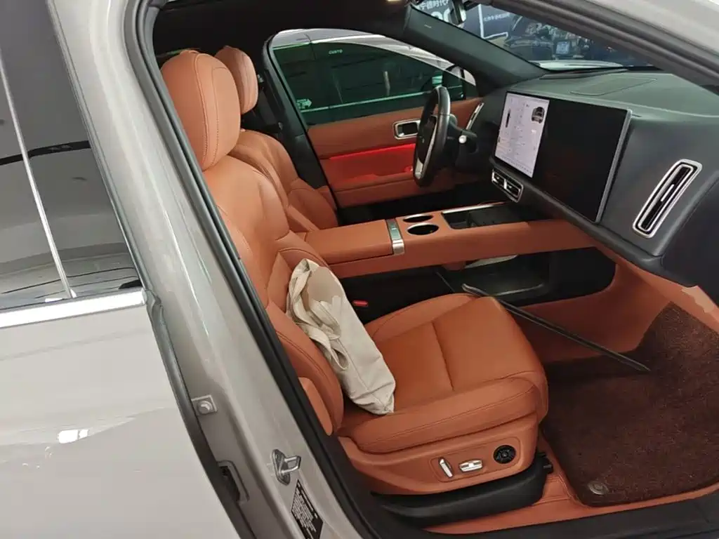 Li Auto Li L6 — миниатюра 25