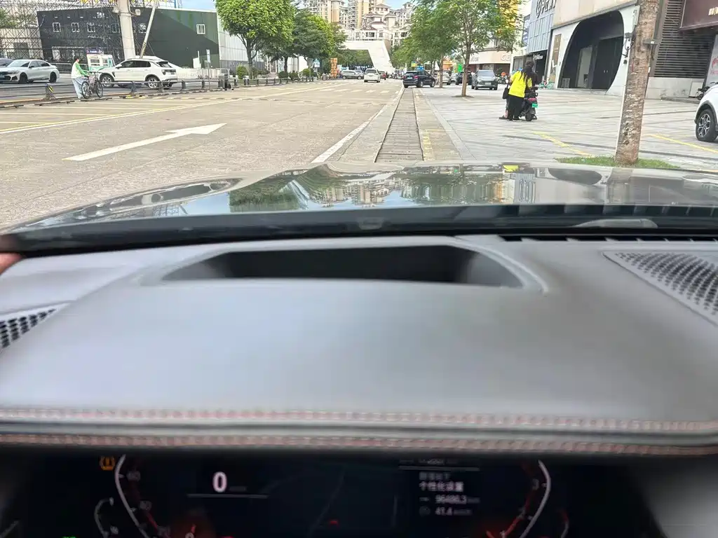 BMW 7 Series — миниатюра 26
