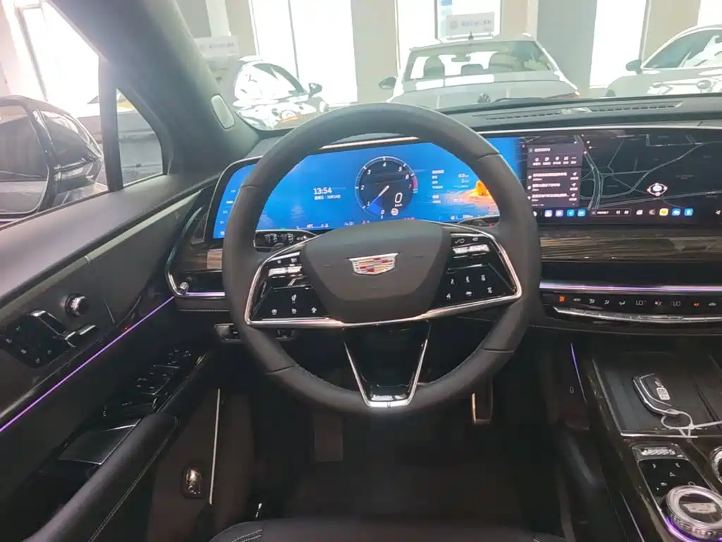 Cadillac XT5 — миниатюра 15