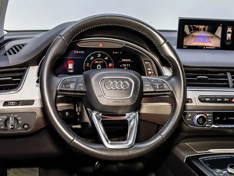 Audi Q5L — миниатюра 23
