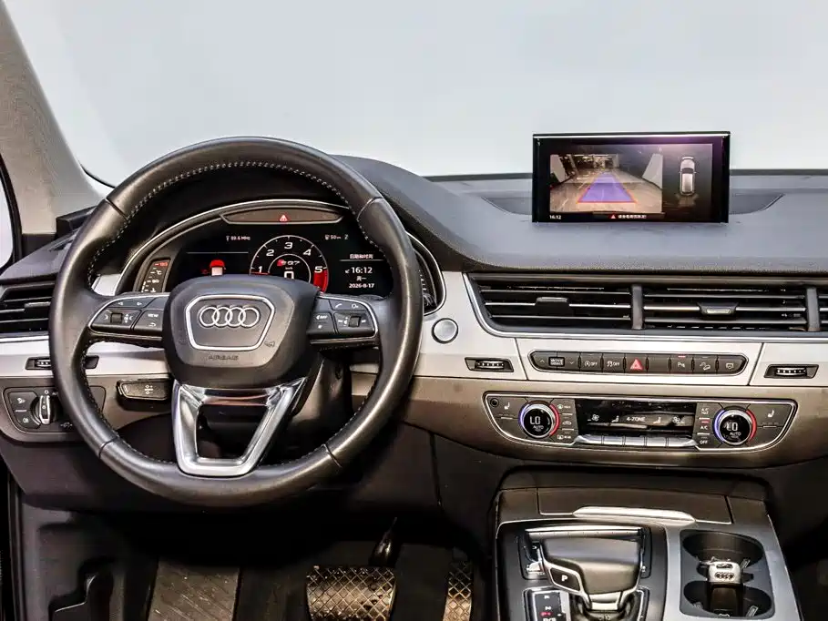 Audi Q5L — миниатюра 30