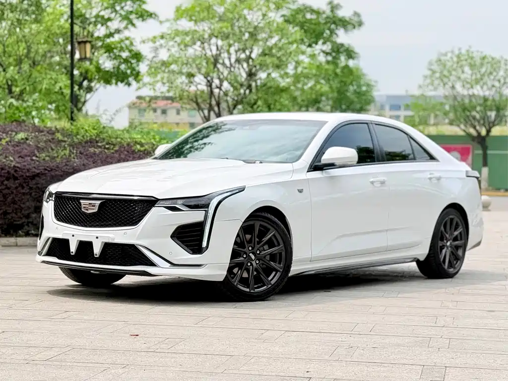 Cadillac CT4 2021