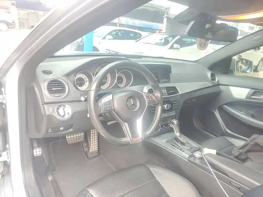 Mercedes-Benz C-Class (Import) — миниатюра 10