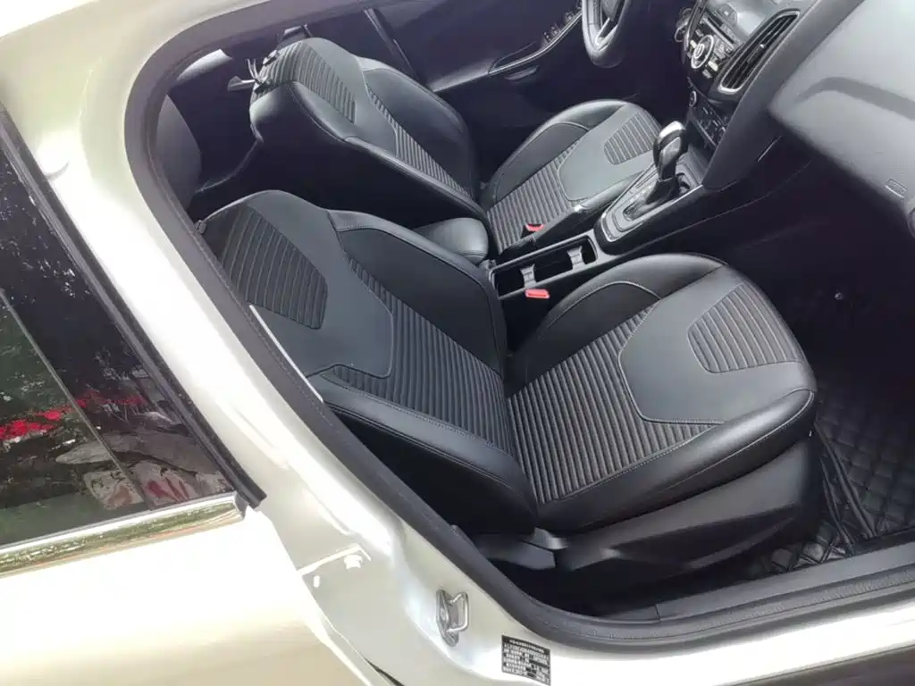 Ford Focus — миниатюра 25