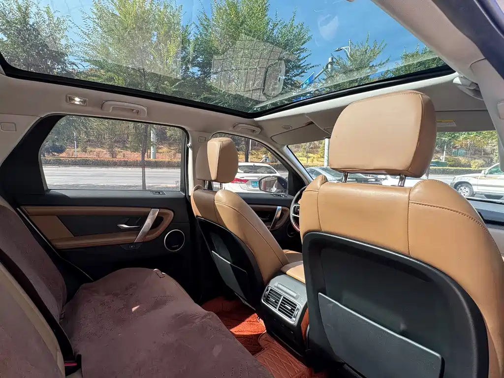 Land Rover Discovery Sport — миниатюра 21