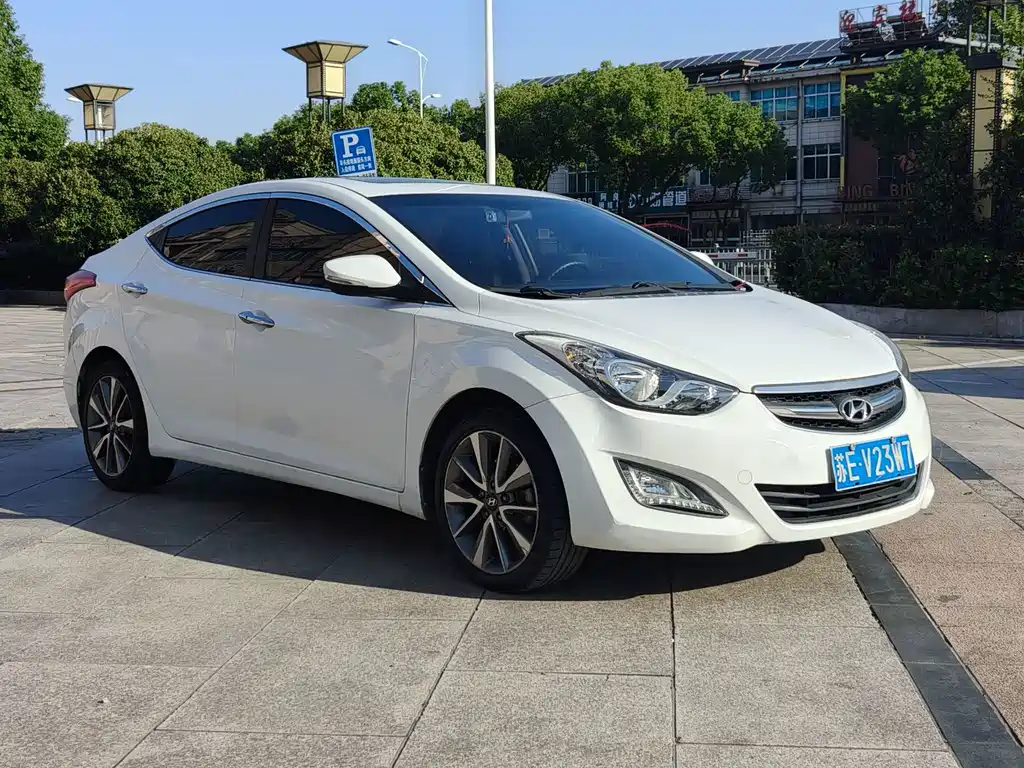 Hyundai Elantra Langdong — миниатюра 3