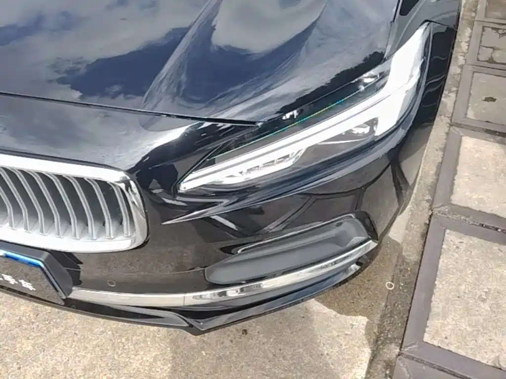 Volvo S90 — миниатюра 24