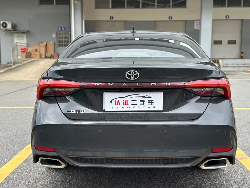 Toyota Avalon — миниатюра 18