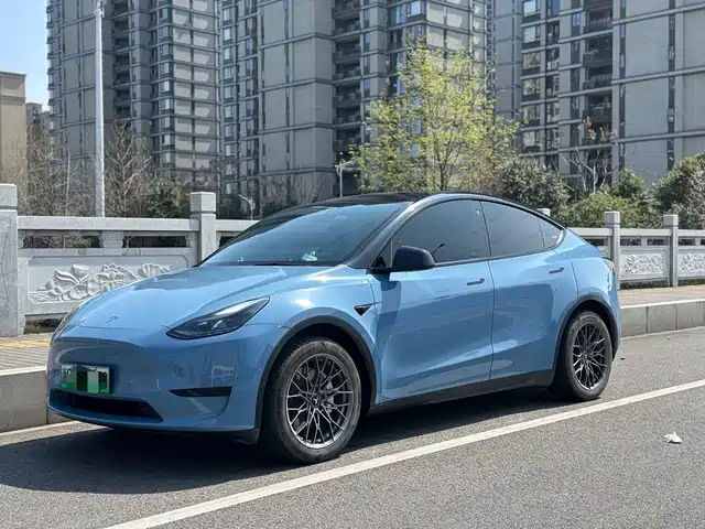 TESLA MODEL Y 2022