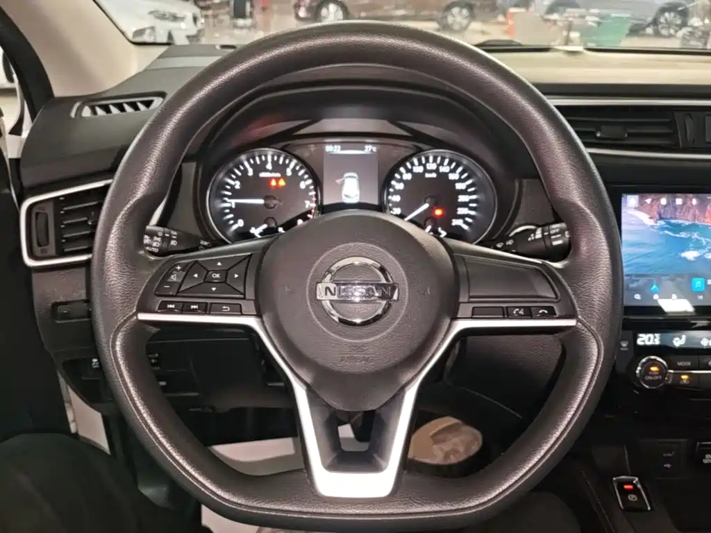 Nissan Qashqai — миниатюра 11