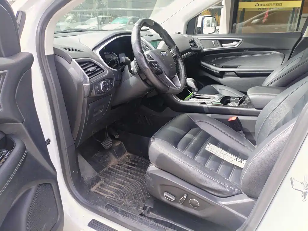 Ford Edge — миниатюра 8