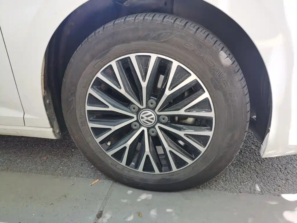 Volkswagen Sagitar — миниатюра 26
