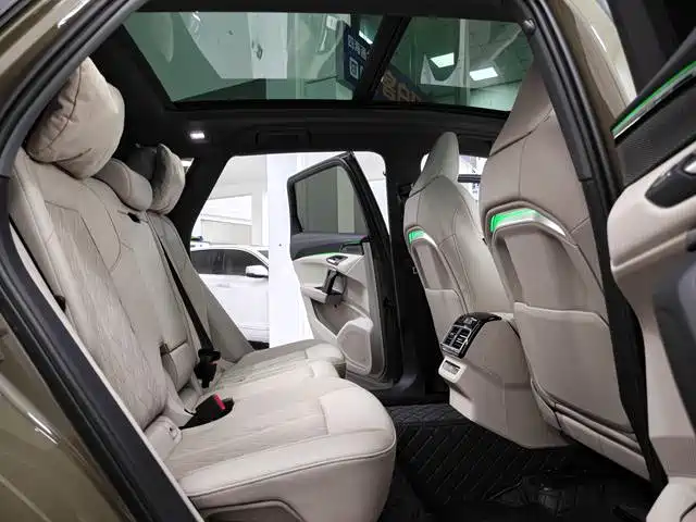 Audi Q5L — миниатюра 23