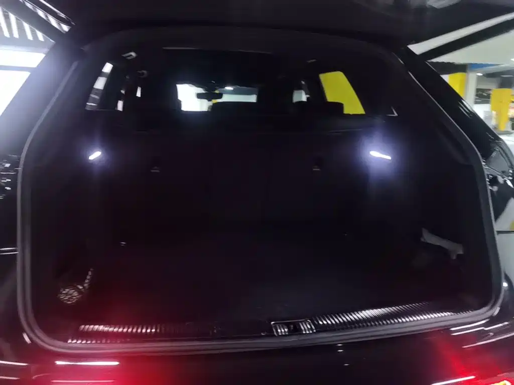 Audi Q5L — миниатюра 19