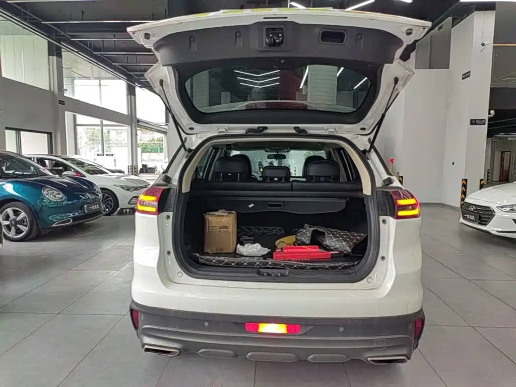 Geely Boyue — миниатюра 19