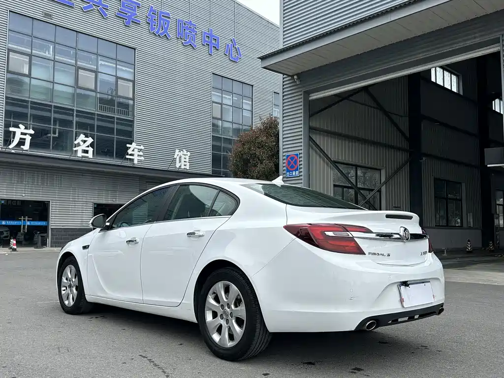 Buick Regal — миниатюра 6